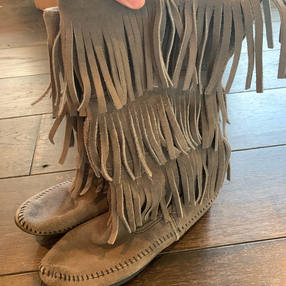 Minnetonka fringe boots